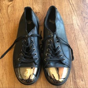 DR. MARTENS ALEXEI MIRROR TOE 6-EYE LEATHER SNEAK